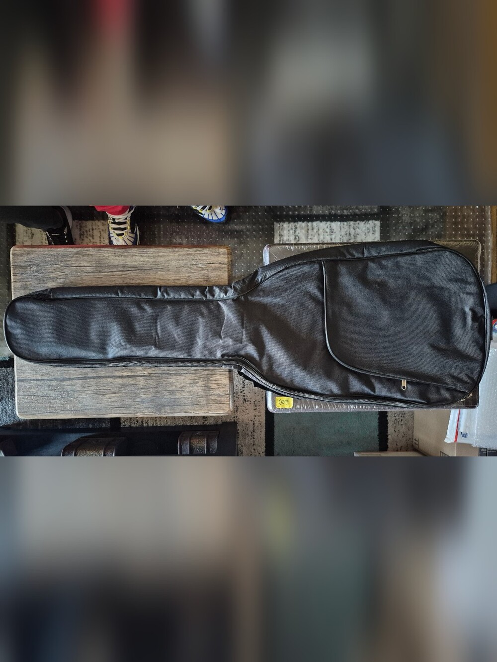 Padded Black Guitar Gig Bag